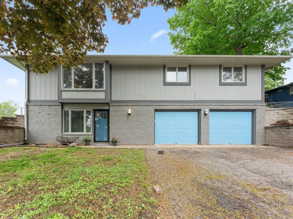 3206 Warner Ln, Mound, MN 55364