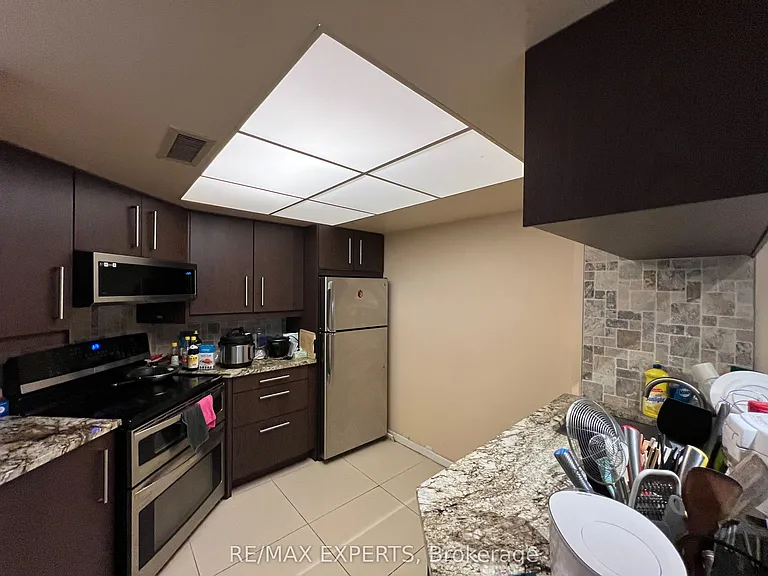 1001 Bay St #2218 — Photo 2