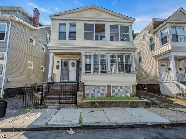 30 Aldine St, Newark City, NJ 07112