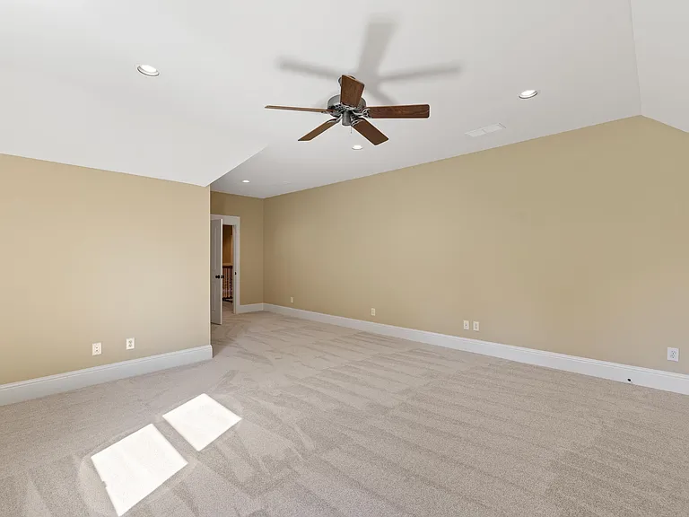 130 Iron Horse Dr — Photo 58