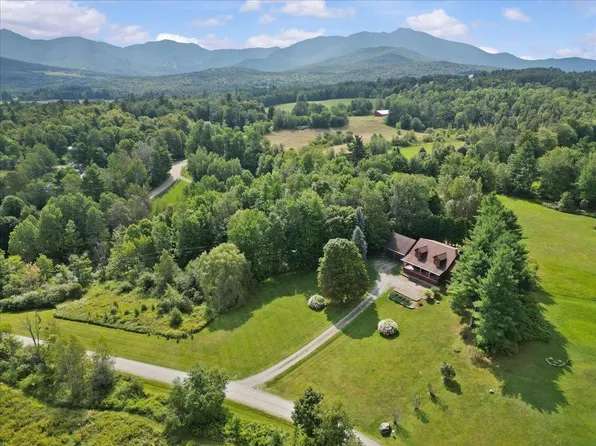 77 Eacker Drive, Cambridge, VT 05464