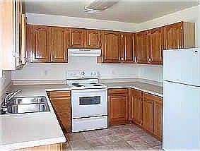 2nd image of 850 W 13th St