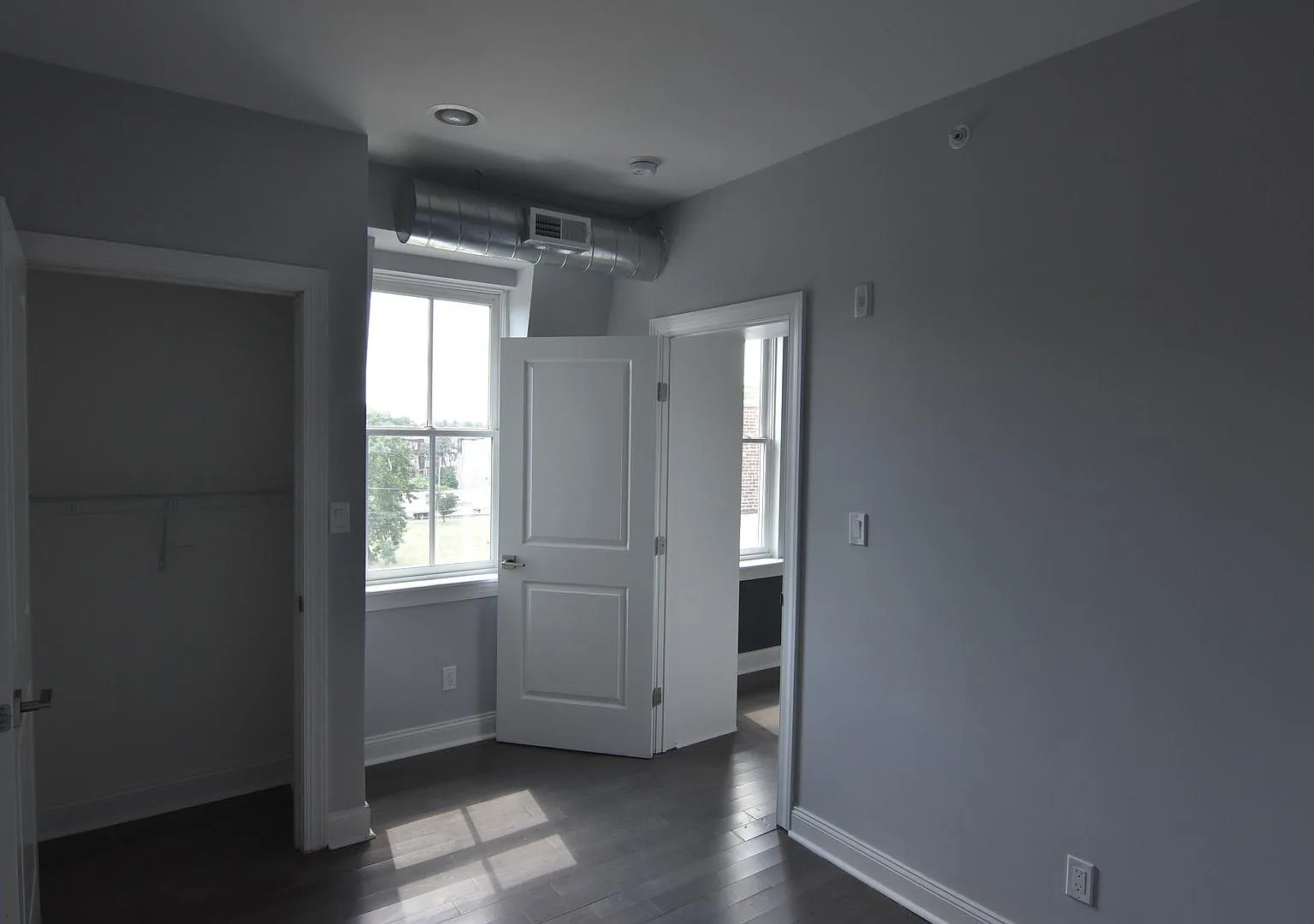 1 bed, $1,375 — Photo 3