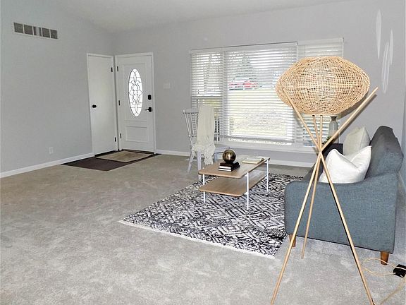 3rd image of 1328 Monacco Ct