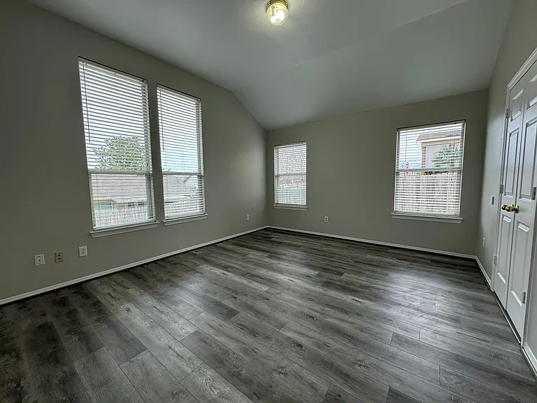 13196 Miller Ln — Photo 12