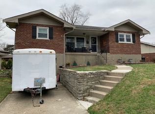 27 Azalea Ter, Fort Thomas, KY 41075