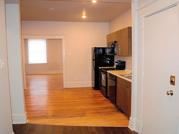 3rd image of 4125 Lafayette Ave