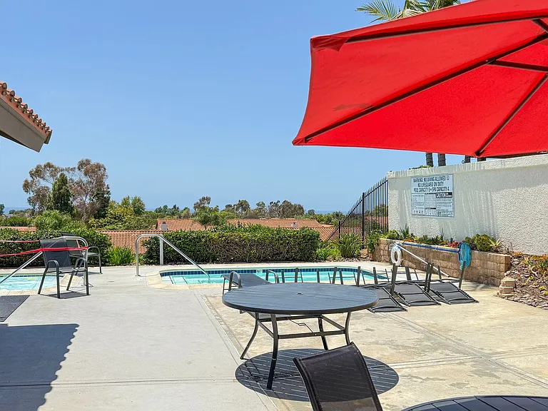 6805 Briarwood Dr — Photo 46
