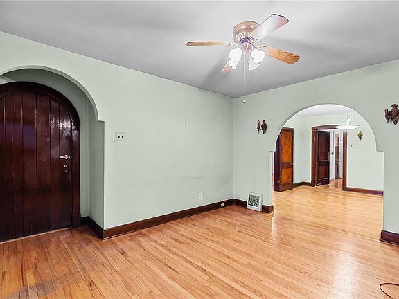 4th image of 6953 Vermont Ave