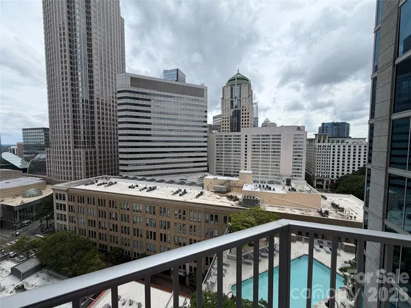 210 N Church St Unit 1505, Charlotte, NC 28202