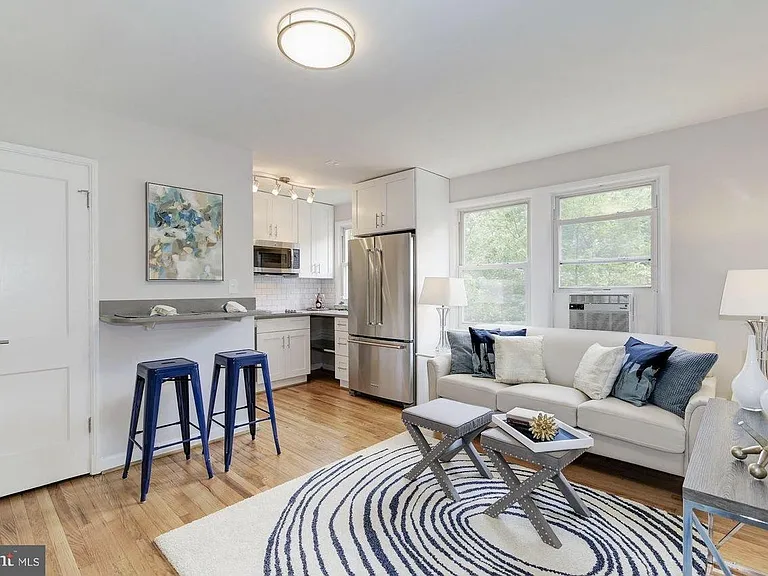 4004 Beecher St NW #301 — Photo 2