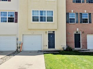 14 Tailor Ln, Sicklerville, NJ 08081
