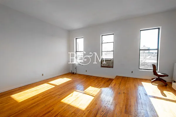 Rented by Brick&Mortar | media 11