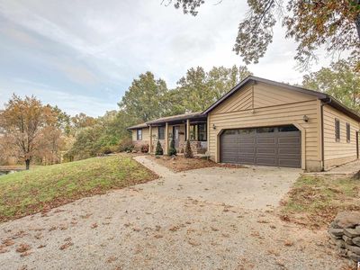 940 Valley View Ln, Centralia, IL, 62801