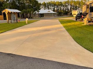 19558 County Road 8 #33, Gulf Shores, AL 36542