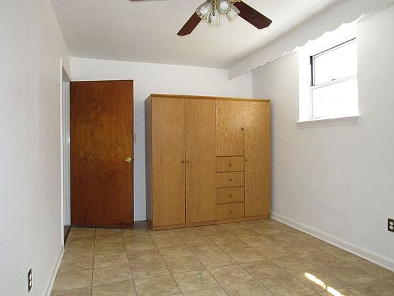 5th image of 2068 29th St