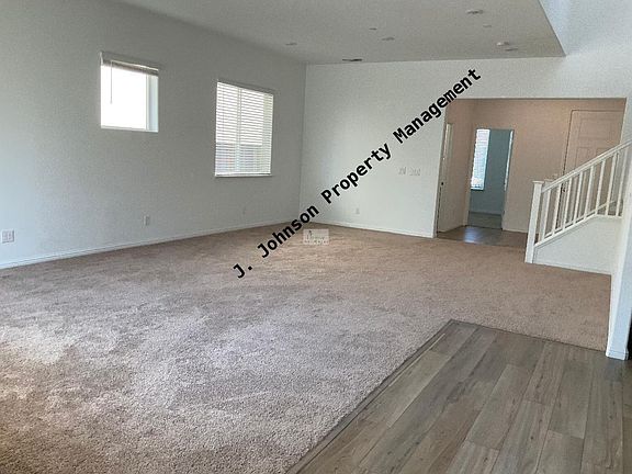 4th image of 1544 Garden Farms Ave