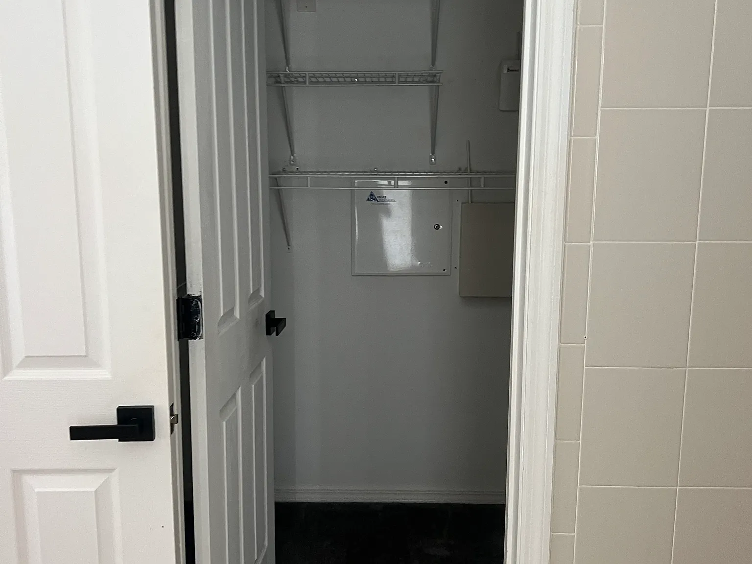 3 bed, 1452 sqft, $1,000 — Photo 3