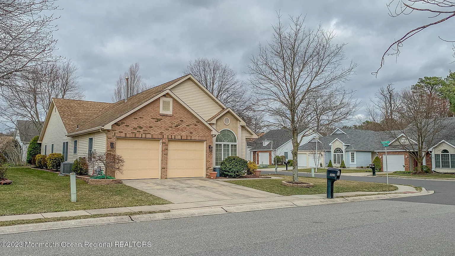 1622 Crimson Road photo 1