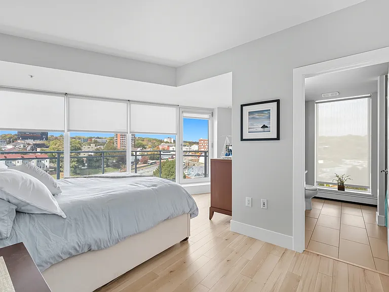 15 Kings Wharf Pl #501 — Photo 20