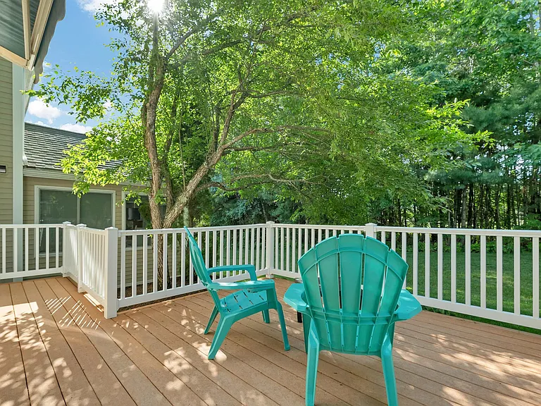 20 Emily Cir — Photo 20