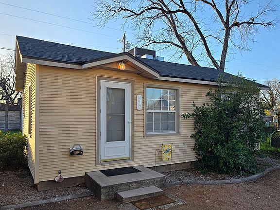 3rd image of 1509 S David St #4