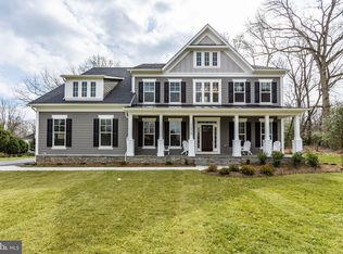 11215 Vale Rd, Oakton, VA 22124