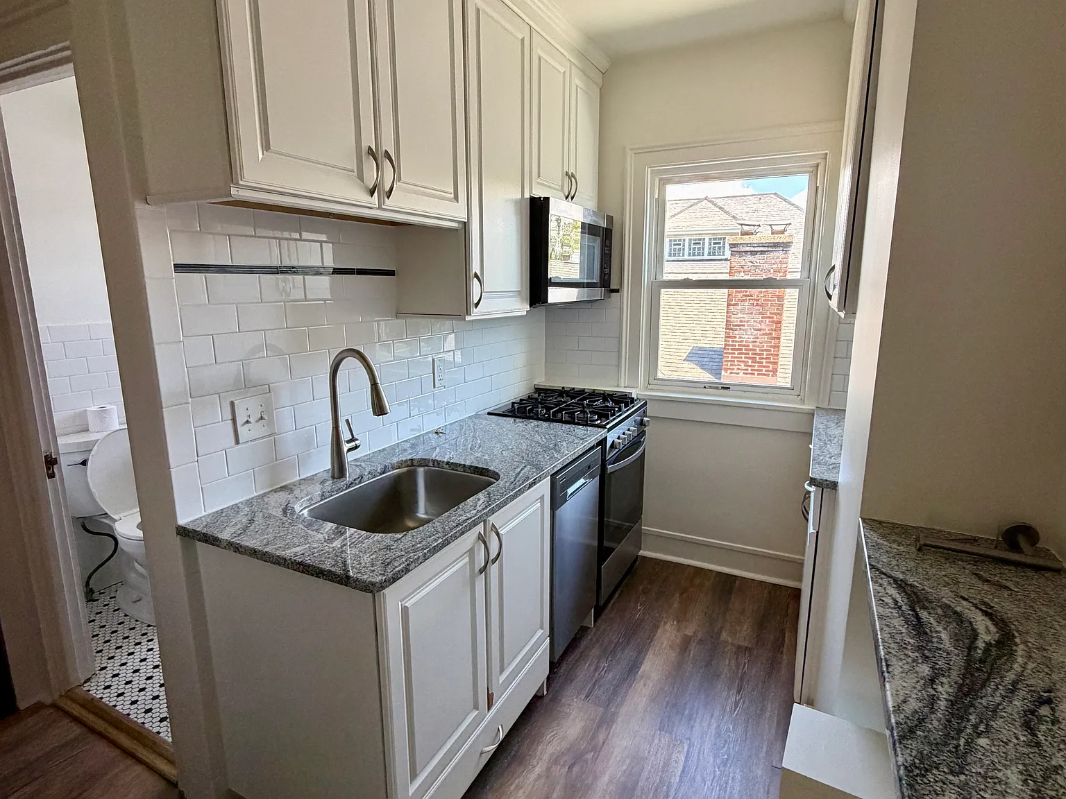 Studio, $1,075 — Photo 1