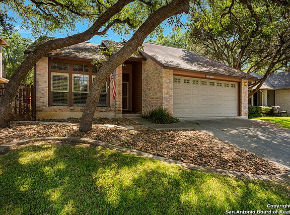 2nd image of 13927 Cedar Cyn