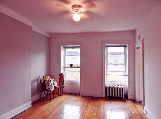 1st image of 125 Saint James Pl APT 4A
