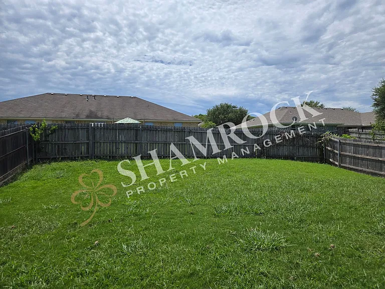 3084 Clydesdale Way — Photo 16