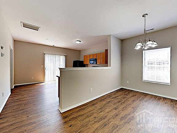 5th image of 3629 Charterhall Ln