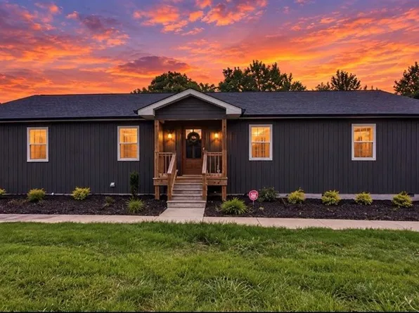 203 Church St S, Stoneville, NC 27048