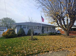 521 Partridge Rd, Heath, OH 43056