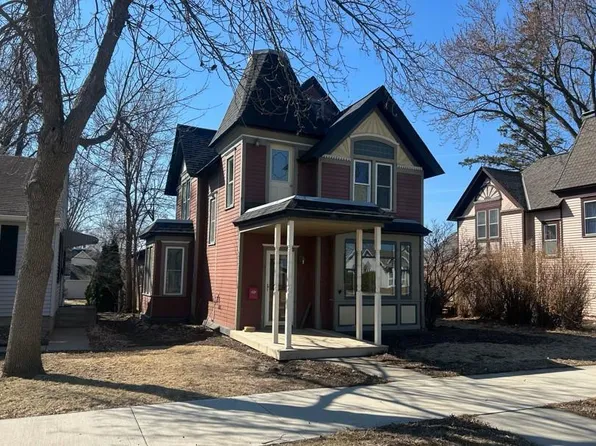 417 W Main St, Waconia, MN 55387