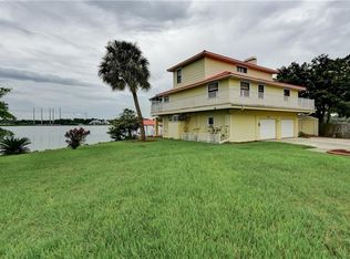 8401 Magnolia St, Gibsonton, FL 33534