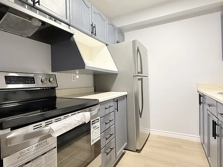 2940 Elsmere Ave #105 — Photo 6