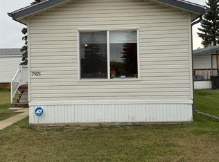 7921 97th Ave, Peace River, AB T8S1J3