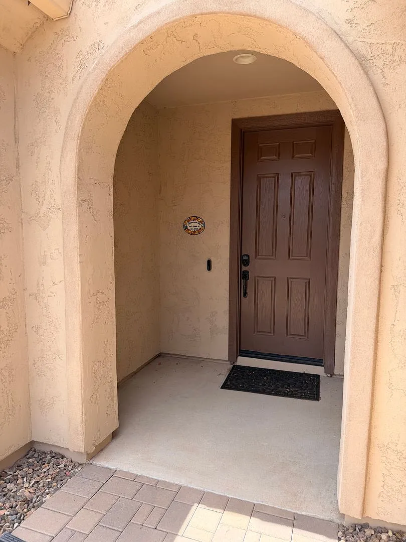 2 Bed 2 Bath + Den Long-Term Rental in Anthem at Merrill Ranch! — Photo 4