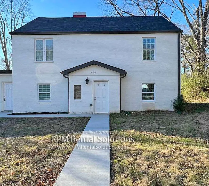 605 Fairview