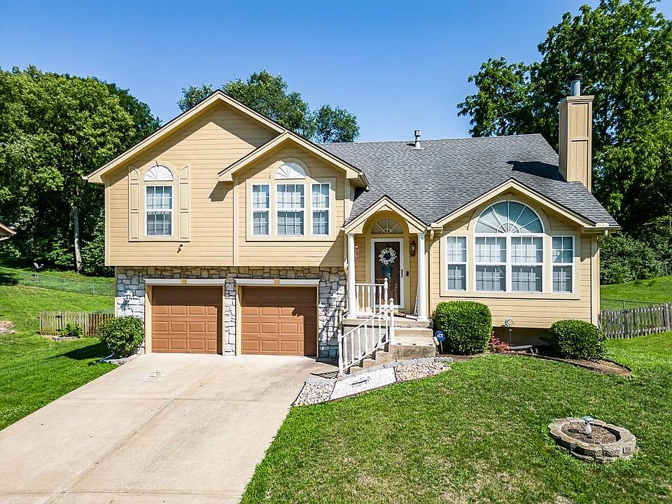 1st image of 5121 Willow Ave