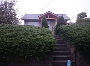 702 N 77th St, Seattle, WA 98103