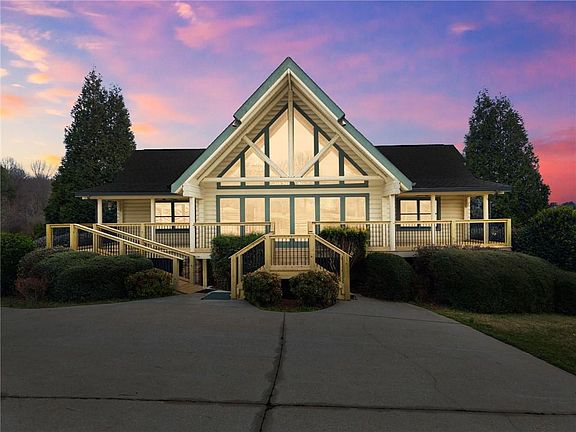 2nd image of 40 Benton Rd