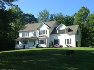 3 Owl Ridge Rd, Oxford, CT 06478