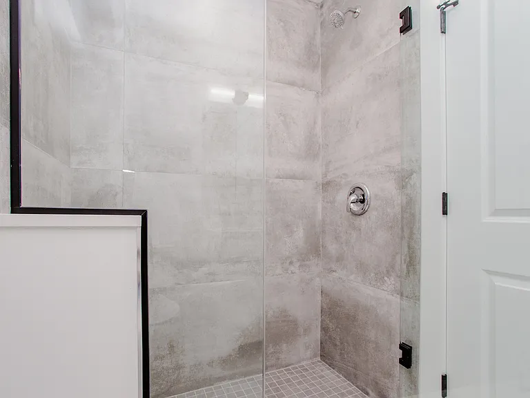 5509 N Central Ave — Photo 17