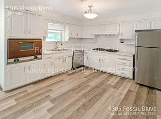 5305 Fossil Dr, Haltom City, TX 76117