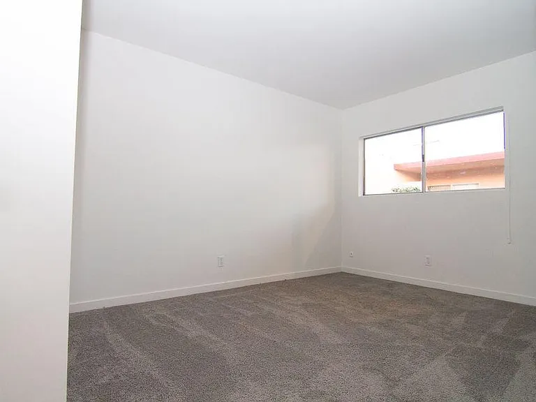 3666 Greenfield Ave #3 — Photo 9