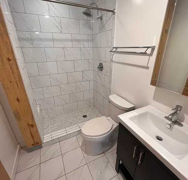 418 N 25th St #210 — Photo 9