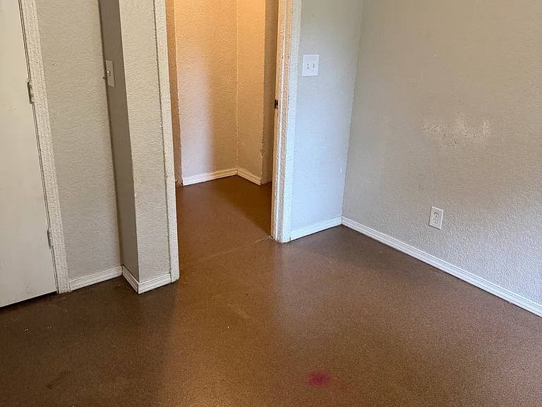 441 W Church St — Photo 14