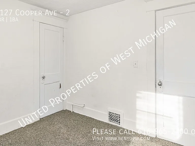 1127 Cooper Ave #2 — Photo 3